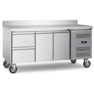 Kølebord med bagkant 2 døre 2 skuffer Dybde 700mm GN1/1 | Adexa 2DRG32V