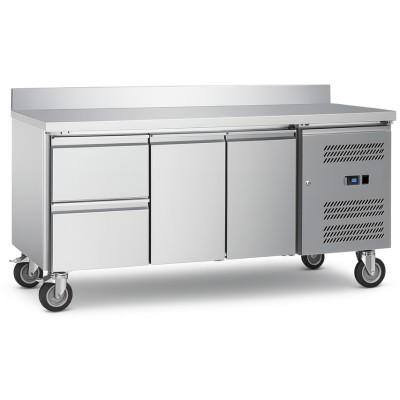 Kølebord med bagkant 2 døre 2 skuffer Dybde 700mm GN1/1 | Adexa 2DRG32V