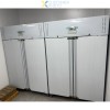 Professionel fryseskab GN2/1 1200 liter Dobbeltdør Rustfrit stål Ventileret | Adexa F1200V